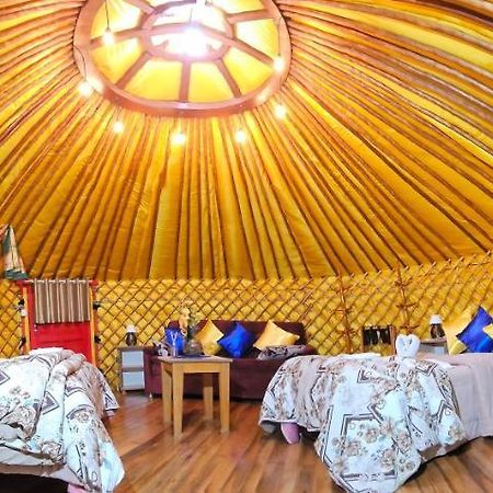 אורוביסי Casa Campo Yurt 3 Aconchego Tenda Mongolica Wifi מראה חיצוני תמונה