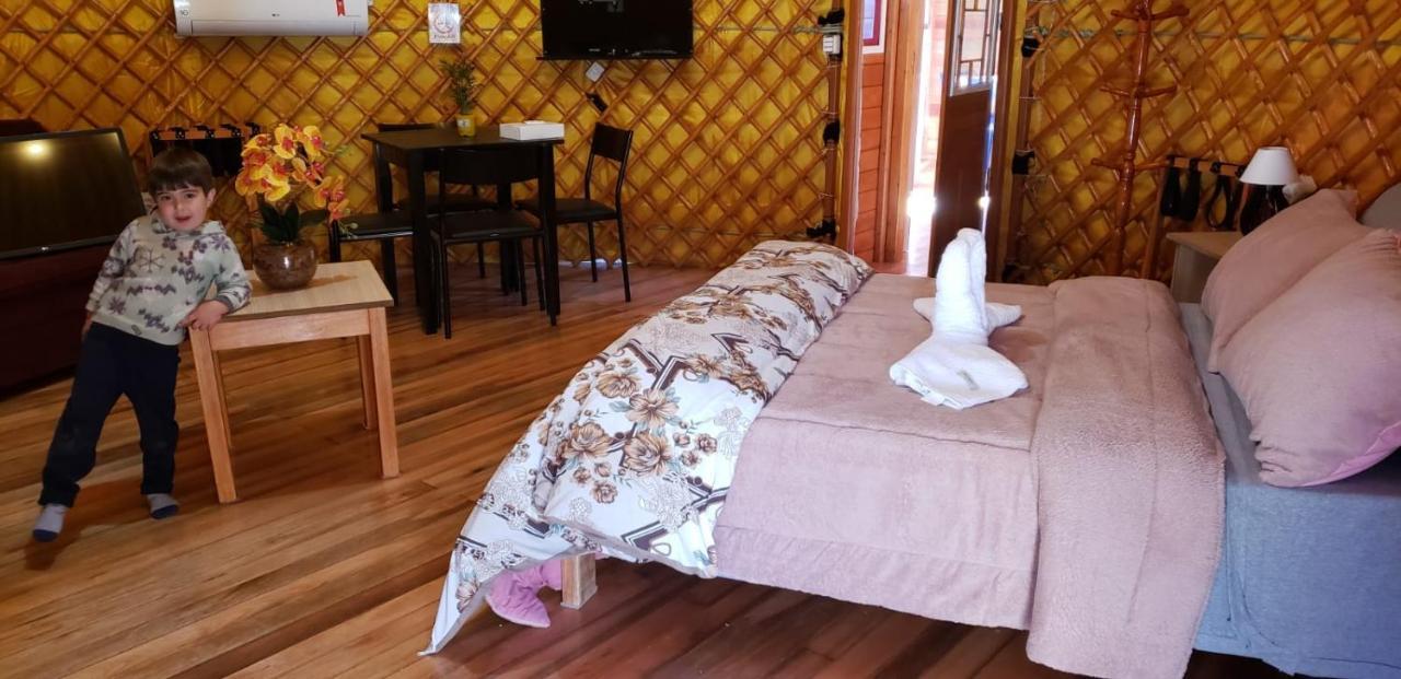 אורוביסי Casa Campo Yurt 3 Aconchego Tenda Mongolica Wifi מראה חיצוני תמונה
